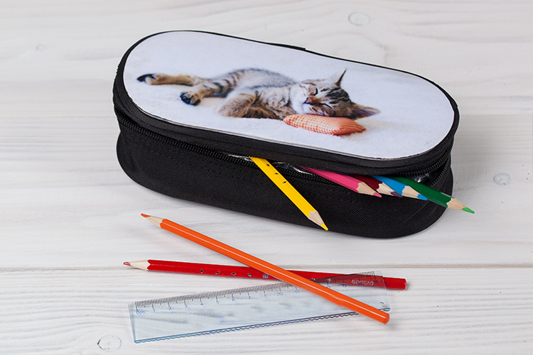 Stiftetasche personalisiert mit Inhalt